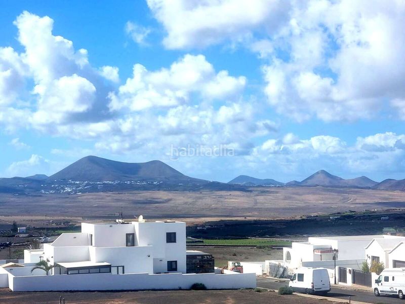 Foto 81e63784-50c9-4273-b5e6-696a8195fda5. Masia amb aparcament a villa de Teguise Teguise