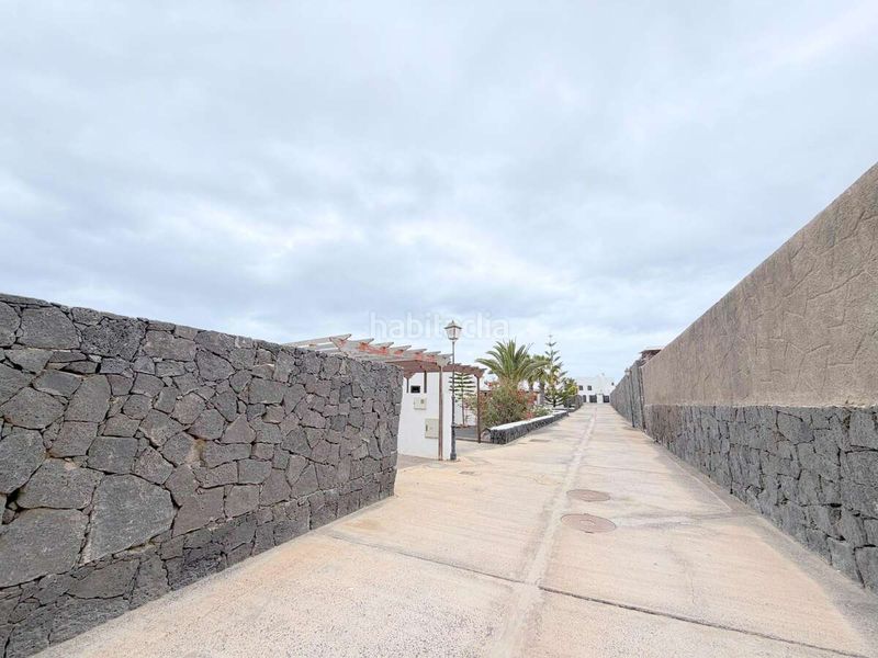 Foto d072b682-ed0c-4d05-a76a-0753967a1fa0. Casa aparellada amb aparcament piscina a Playa Blanca Yaiza