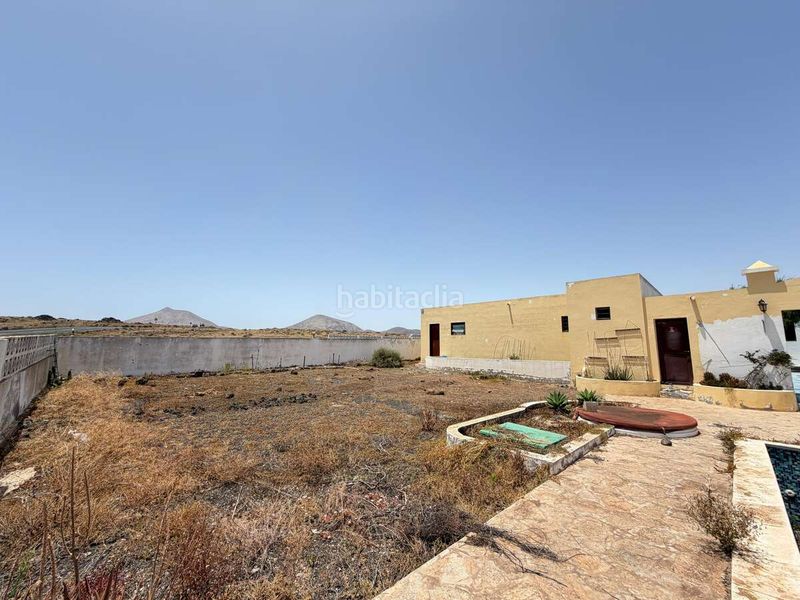 Foto 4ce7840c-da46-4b40-925c-a60dc5b46d51. Casa amb aparcament piscina a Güime San Bartolomé