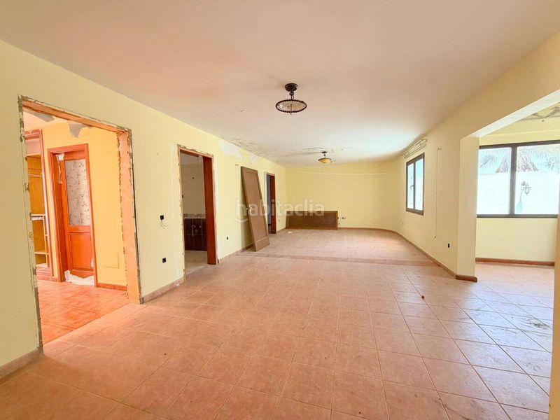Foto 5794a669-2694-4cb7-9c90-05d23f96a816. Casa amb aparcament piscina a Güime San Bartolomé