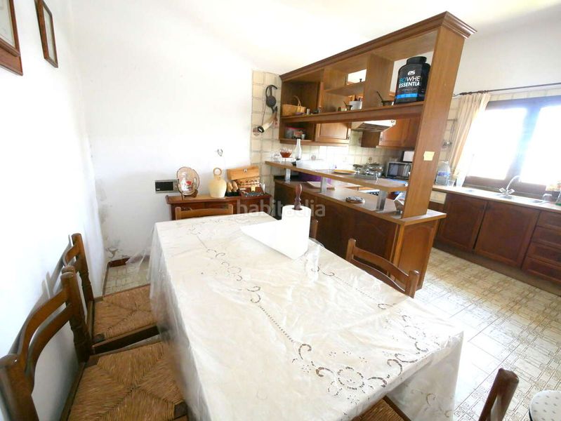 Foto 547a4e5e-be2d-4071-bdbf-3a79b8effe44. Casa amb aparcament a Haría pueblo Haría