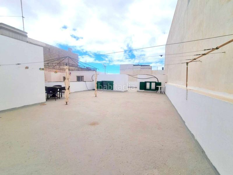 Foto be106c5a-d7ee-4eb3-b625-da34974c653d. Casa adossada amb aparcament a Argana Alta - Maneje Arrecife