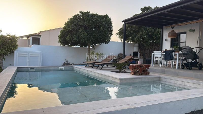 Foto 360f3338-a186-4e69-a2a1-6f13f19e9a9d. Xalet amb aparcament piscina a Güime San Bartolomé