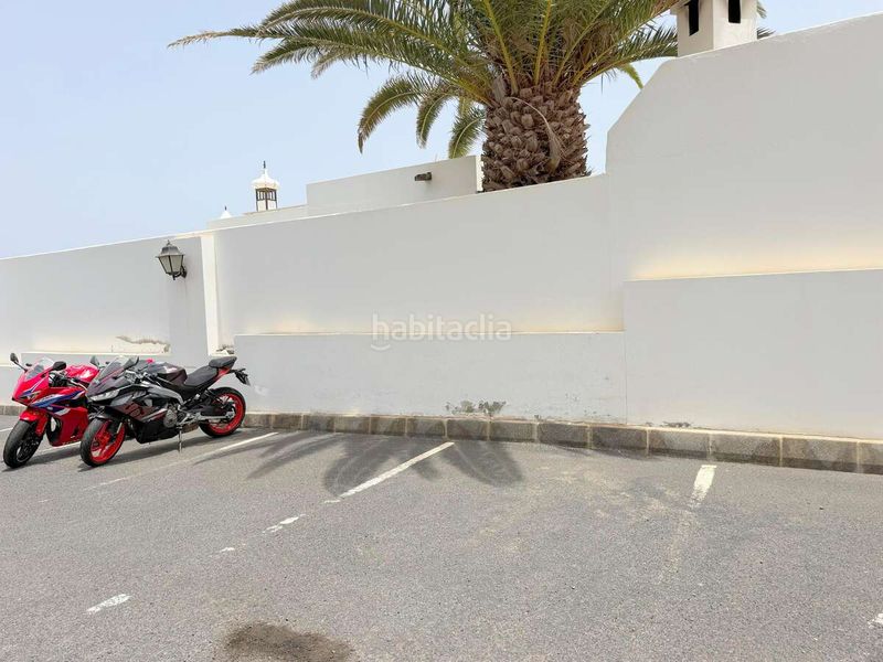 Foto 557d0e65-7edc-47c8-a38f-7f05a349410b. Apartament amb aparcament piscina a costa Teguise Teguise