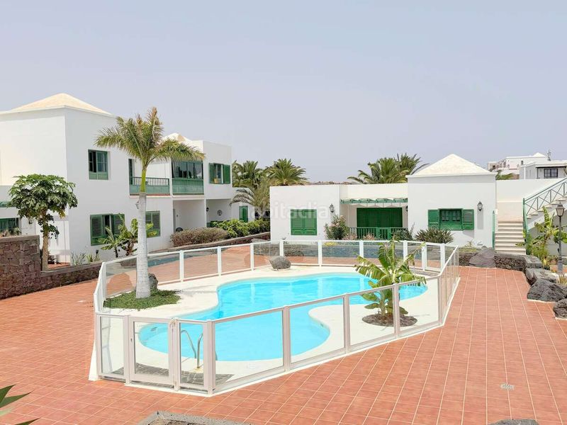 Foto a2dc6e28-a19a-41ed-a8fb-5fbb53ab2ebf. Apartament amb aparcament piscina a costa Teguise Teguise