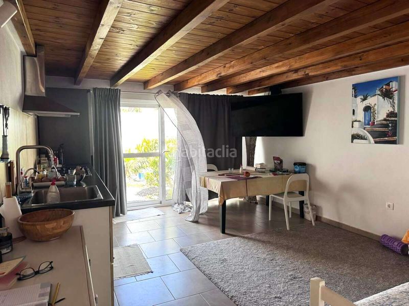 Foto 20cb58c4-4520-4896-af97-7f835d0e7864. Casa amb aparcament piscina a Playa Blanca Yaiza