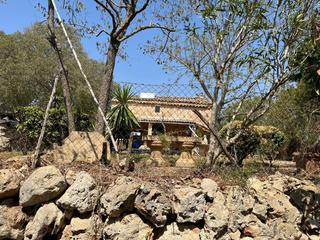 Mas à Sencelles. Finca 46000 en sencelles con dos casitas para reformar