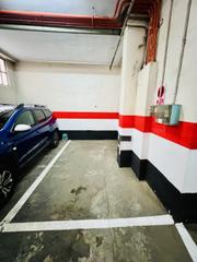Aparcament cotxe  Calle de matilde de lerma. Se vende garaje