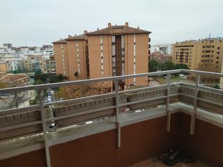 Appartement à Calle madres de la plaza de mayo 7. Fantástico piso , en venta 100 m2, garaje incluido