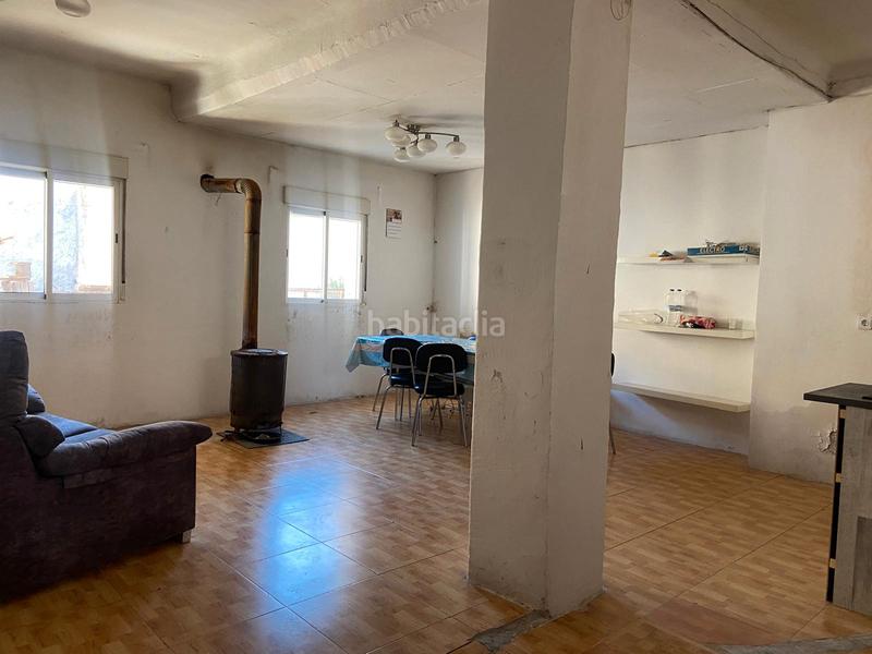 Foto 91820772-1342-4a22-bd73-95ee7687e6a8. Casa se vende casa en Luceni
