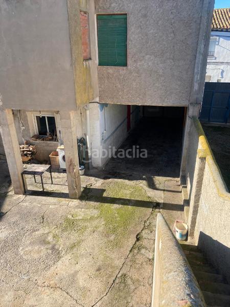 Foto e13b42b6-e608-4f96-a28a-d3d2f0aac1e1. Casa se vende casa en Luceni