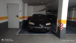 Aparcament cotxe a Calle del escultor lobato 27. Plaza de garaje en venta para coche grande en calle escultor lob