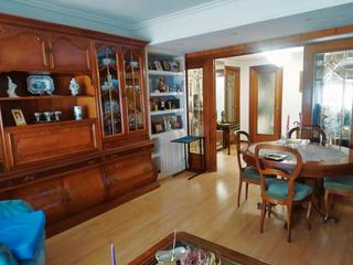 Appartement à Calle del doctor d. joaquín aznar molina 1. Espectacular piso centro 4 dormitorios, garaje