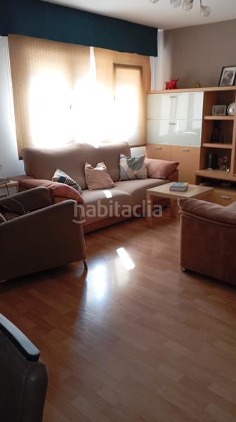 Foto e743ecfa-3341-4d33-b27d-a187bf362061. Piso en calle del pintor manuel viola 5 precioso piso, tres habitaciones, totalmente reformado en Zaragoza