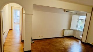 Appartement à Calle de mariano carderera 30. Acogedor piso, dos habitaciones, terraza, exterior