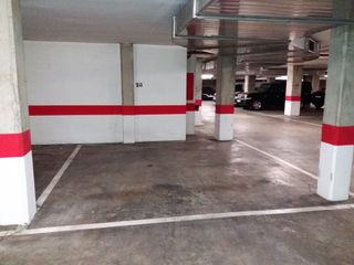 Parking voiture à Vía univérsitas 30