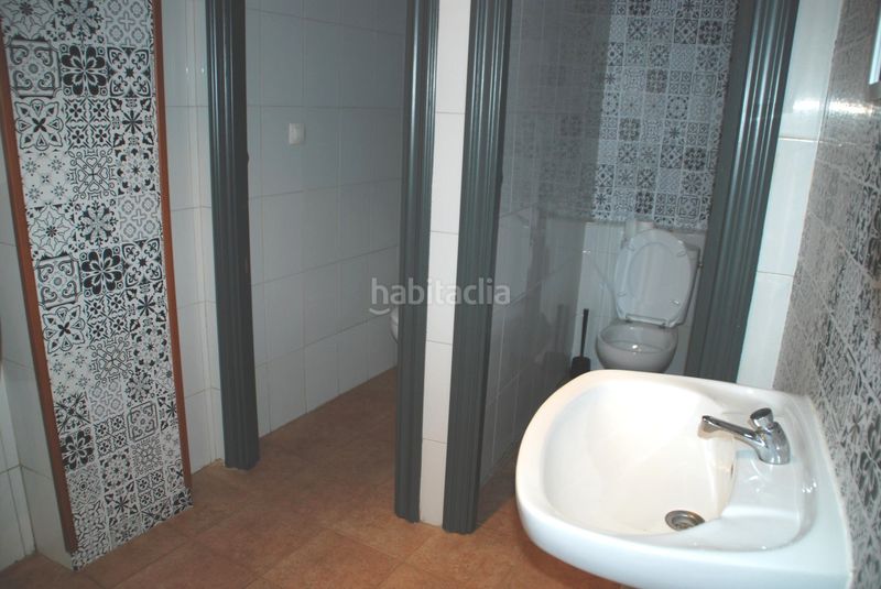 Foto f3578c96-6ac4-4b17-9b7a-68f436284606. Local comercial a Monzón