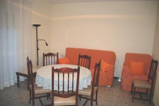 Casa adossada a Monzón