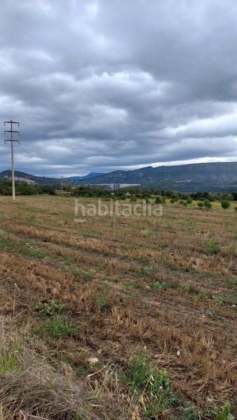 Foto 3195db5d-5f8f-4a3c-9571-2e1f8e48bf60. Terreno residencial en Grado (El)