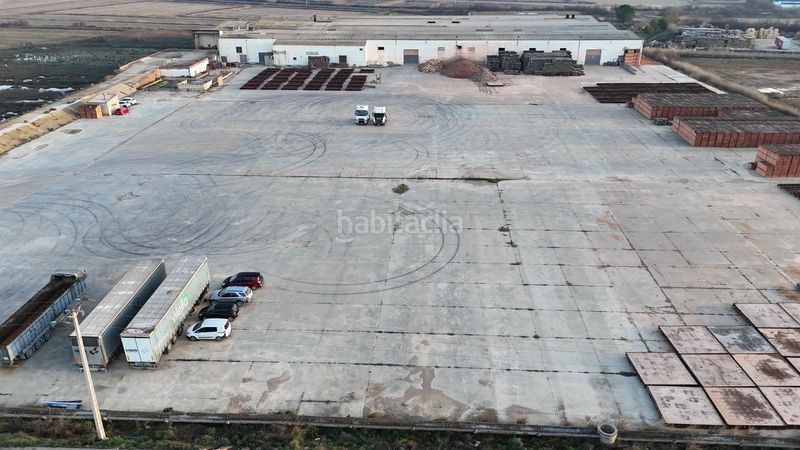 Foto 76b611e7-2ec9-4c32-82db-8f6d4944624b. Local comercial a Alcolea de Cinca