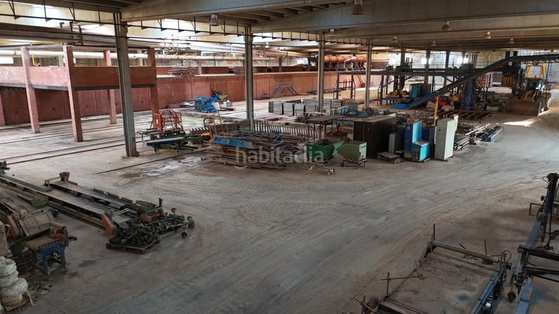Foto c7086482-9f4a-438b-894f-3928a73928a7. Local comercial a Alcolea de Cinca