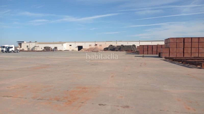 Foto cd4d1ac8-25a9-417a-87e5-493499a20490. Local comercial a Alcolea de Cinca