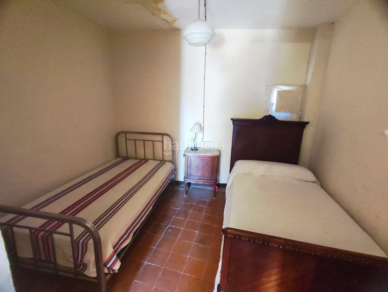 Foto d4667acd-dd41-43fd-a241-db10a1b026ee. Casa adossada amb aparcament a Azlor