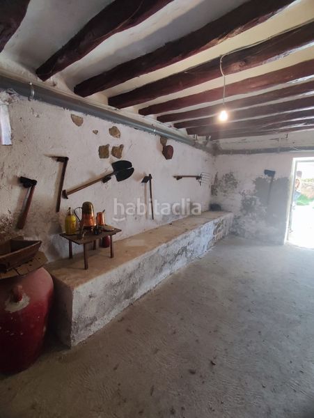 Foto e4edf5ca-de29-45bd-8b50-d74cc2c4bd71. Casa adossada amb aparcament a Azlor