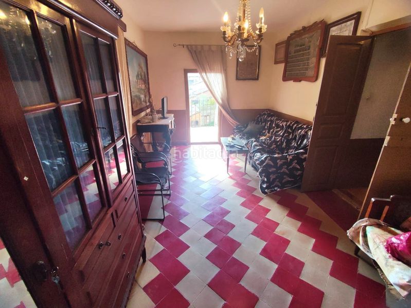 Foto f323df5e-4ab1-487e-bdcc-65a2facb1cd6. Casa adossada amb aparcament a Azlor