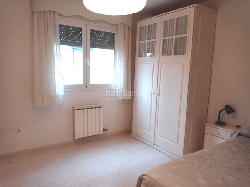 Foto 0ab689f2-2d83-4f15-93f9-681bf9755207. Pis amb calefacció aparcament a Monzón