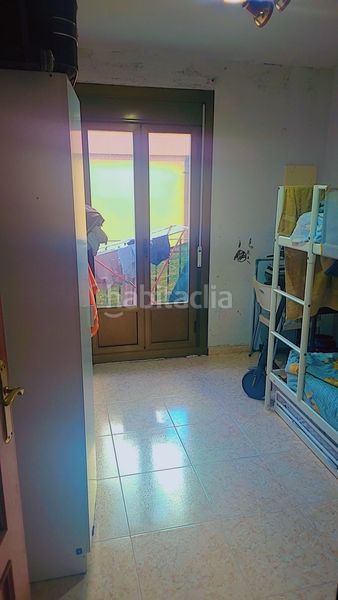 Foto f0b122c2-564d-4a30-9ac1-f2e99fa54237. Casa adossada a Monzón