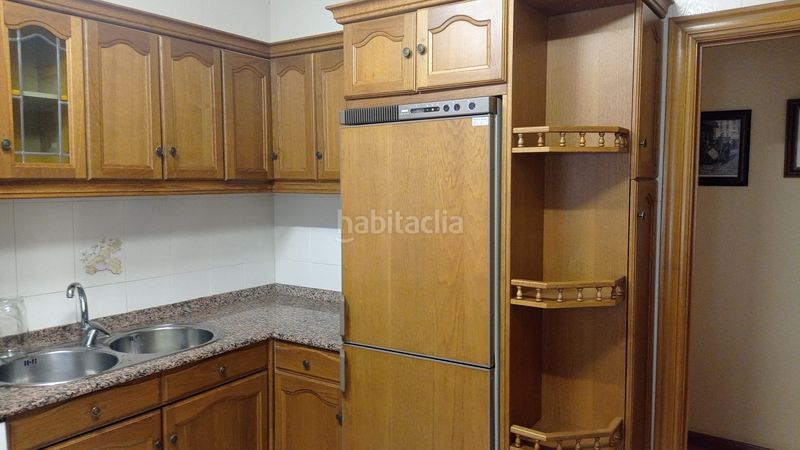 Foto 1c52a27a-36df-46e8-917c-6e93e251b541. Casa adossada amb calefacció aparcament a Monzón