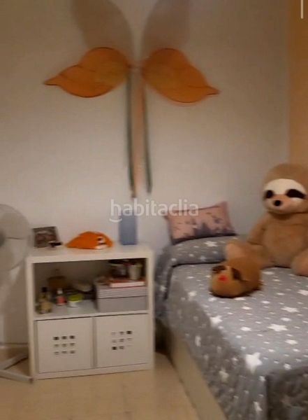Foto c9389f52-100a-4cb0-91e7-bde51c9a3469. Casa aparellada a Azlor
