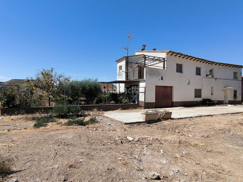 Foto 5a736f66-2c23-454f-8fc5-0a590fff11c5. Masia amb calefacció aparcament a Binaced
