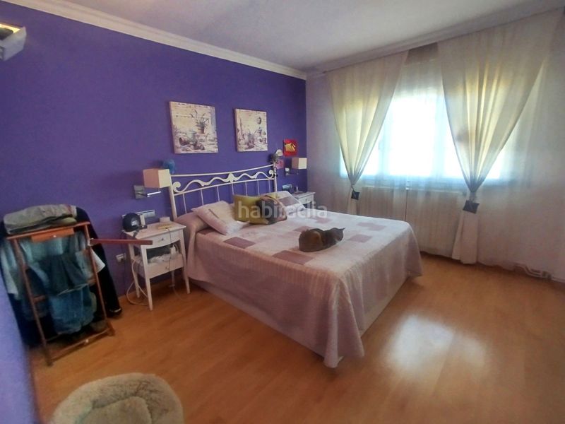 Foto b5cca59c-c72a-45ec-a133-b4a976e944af. Casa adossada amb calefacció aparcament piscina a Binéfar
