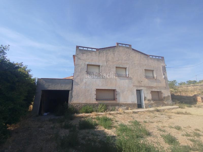 Foto 884e5128-add4-4ca0-bffa-98af739f884d. Masia amb aparcament a Altorricón