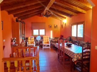 Masia a Peralta de Calasanz