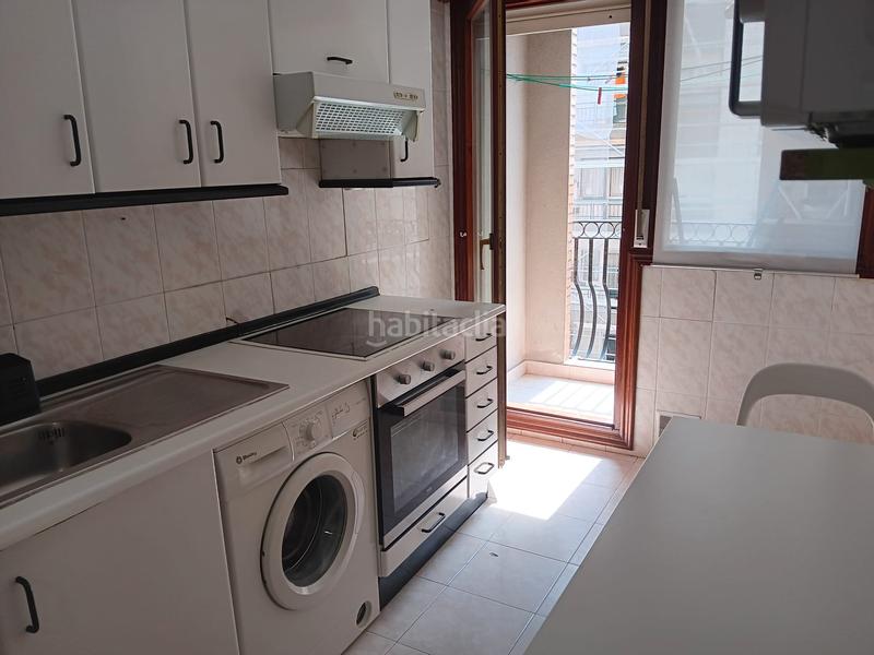 Foto 9abfbd7c-eee6-4fdd-873c-38652252c560. Rent flat in calle leonardo rucabado 26p in Centro Castro - Urdiales