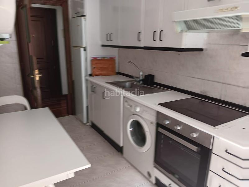 Foto 9cd4ad25-06dc-4c2d-b05b-42619bbc9dac. Rent flat in calle leonardo rucabado 26p in Centro Castro - Urdiales