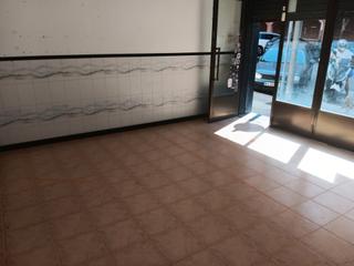 Rent Business premise in Calle venancio bosco 6