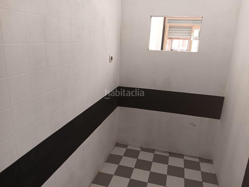 Foto 2409bfee-0926-48fe-ba62-6976dffd5fec. Lloguer local comercial a calle venancio bosco 6 a Castro - Urdiales