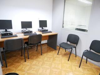 Location Local commercial  Calle uría. Local oficinas en el centro de oviedo