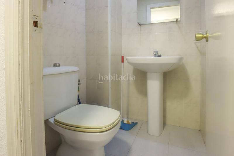 Foto c1445bf9-167d-4c10-8ebd-2db36b4deaae. Location local commercial dans Oviedo - calle rio narcea 22 dans Oviedo