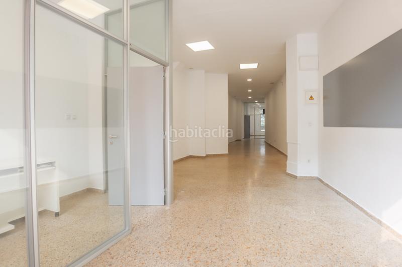 Foto e7fd2e1d-bb9b-4b79-bbd3-f6880cb82889. Lloguer local comercial a Oviedo - san pedro mestallón 11 a Oviedo