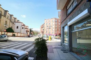 Local Comercial a Oviedo - san pedro mestallón 11. A 5 minutos del ayuntamiento!!