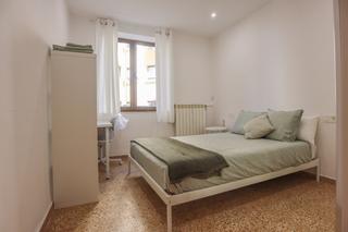 Location Appartement à Oviedo - plaza santullano 17. Solo estudiantes o trabajadores temporales trasladados con todos