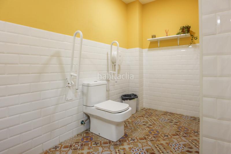 Foto 60d5ccb8-61f5-445c-8e0e-0421de7c0524. Lloguer local comercial a Oviedo - calle fermín canella 9 a Oviedo