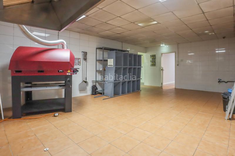 Foto 077cde5f-8b75-4a97-9e03-2870f35466bf. Rent business premise in Oviedo - calle fermín canella 9 in Oviedo