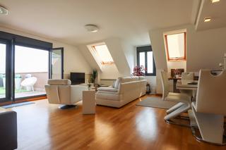 Lloguer Pis a Montecerrao. Espectacular piso con terraza en montecerrao!!!