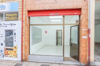 Local commercial à Oviedo - Avenida Torrelavega 54